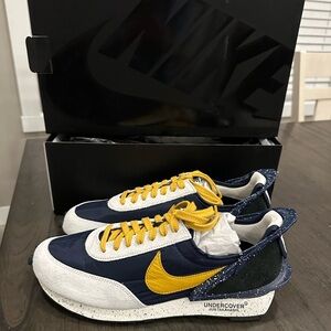 WS Nike dbreak/undercover Women’s Size 12.5, Men’s 11